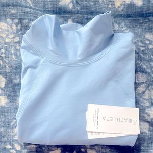 NWT. Athleta Whistler Mock Neck Top